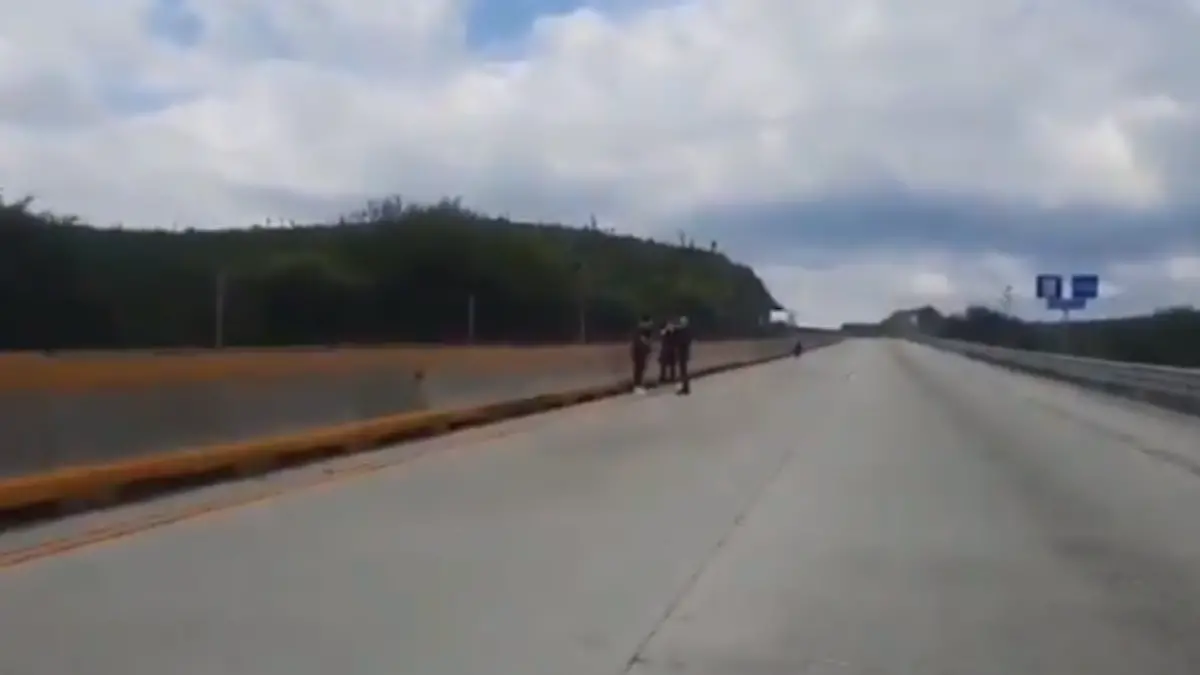 familia asaltada en carretera monterrey laredo